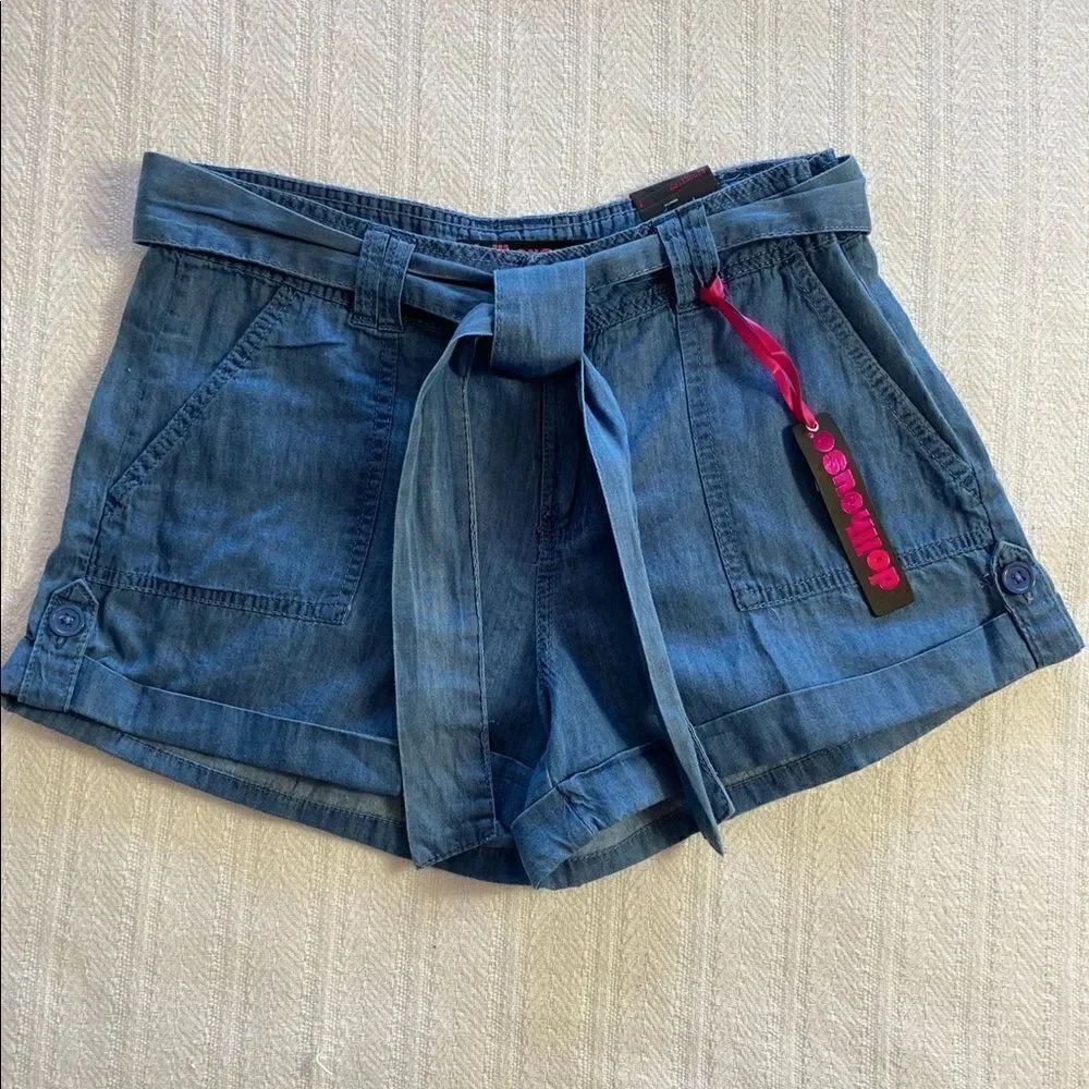 Dollhouse Junior Chambray Shorts 